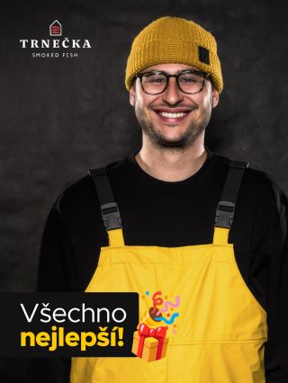 Dnes slaví narozeniny náš Standa! 🎉 Přejeme mu všechno nejlepší, hodně zdraví a samozřejmě spoustu vyuzených ryb! 🐟🔥